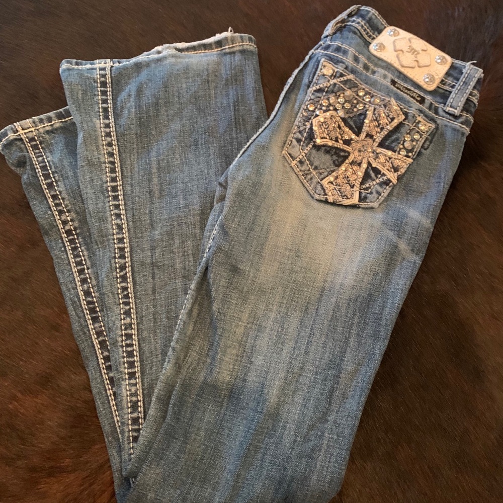 Girls Miss Me Bootcut jeans w/Cross back pockets